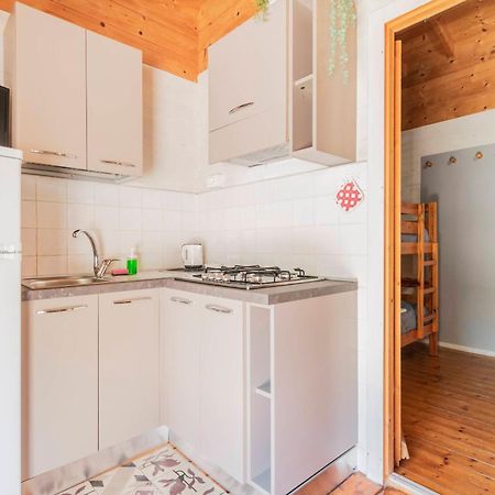 Camping Oasi Марина-ді-Масса Екстер'єр фото